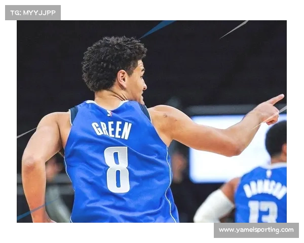 “快攻挑战波尔津吉斯!约什-格林欲隔扣却被狠狠大帽”(约什格林潜力如何) “快攻挑战波尔津吉斯!约什-格林欲隔扣却被狠狠大帽”(约什格林潜力如何)