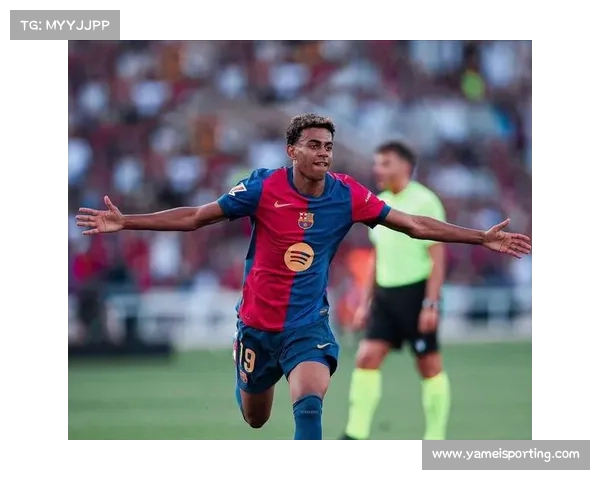 亚马尔带墨镜震撼登场，舞姿潇洒引领潮流！(亚马尔在哪里)